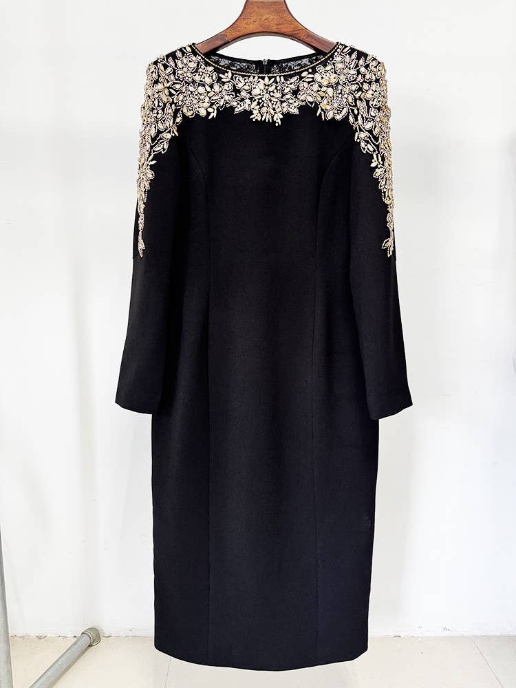 56Y Red Mesh Beaded Diamond Mid-Length Dress with Elegance