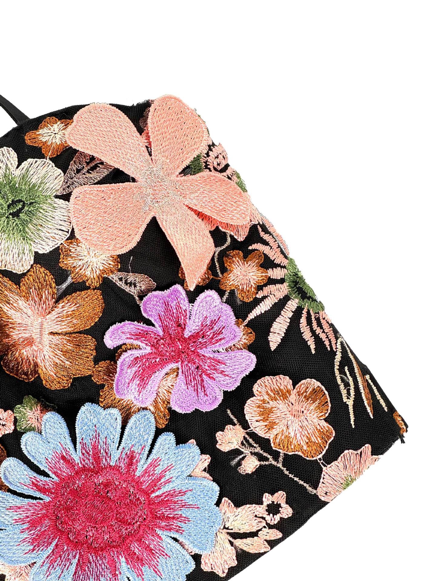 VE006Y Retro Floral Embroidered Tube Top Camisole with Bra