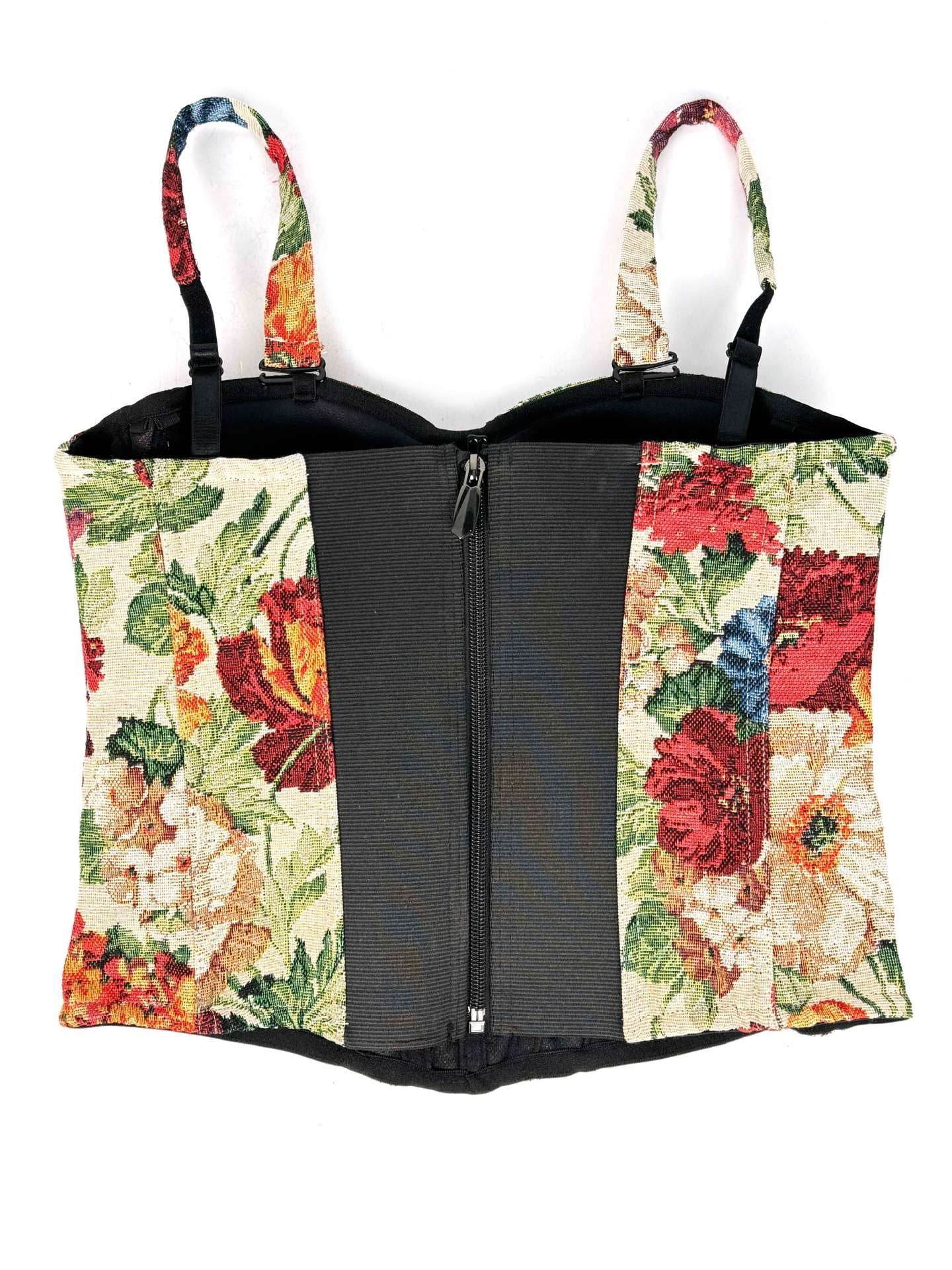 VE007 Elegant Retro Palace-Style Tube Top with Chest Pads