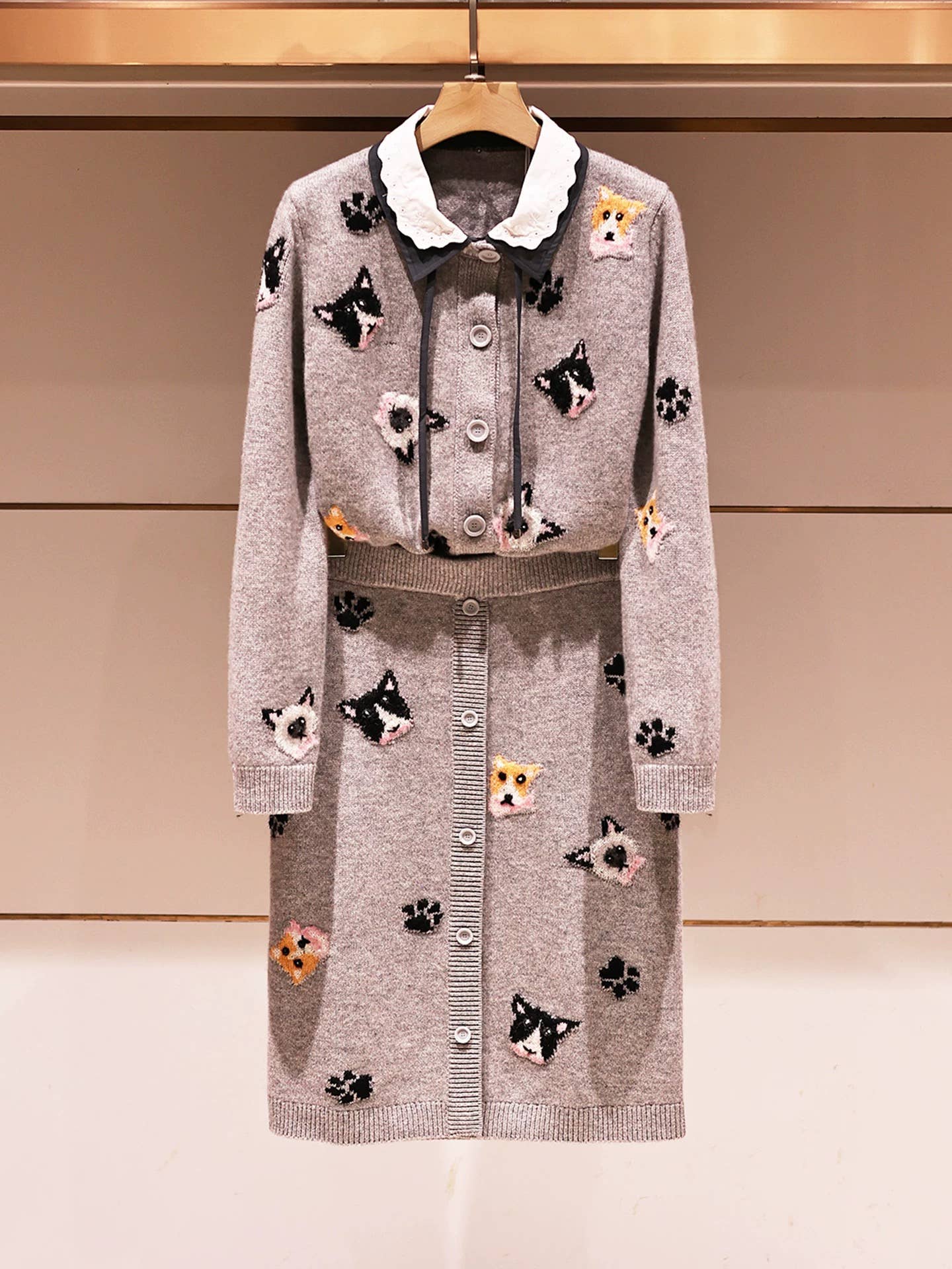 SET244 2025 Autumn Embroidered Knit Cardigan and Skirt Set