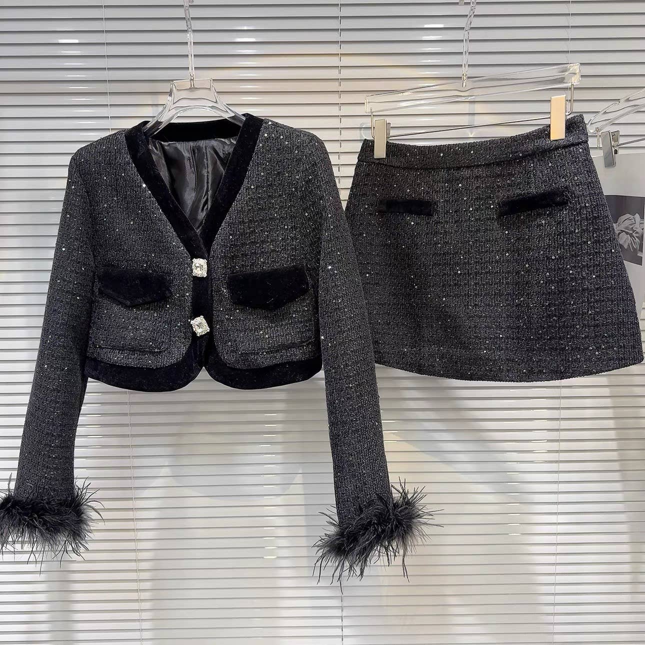 SET211Y Autumn Tweed Skirt Suit with Feather Cuff Short Jack