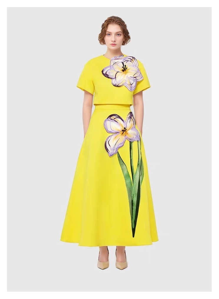 21Y Elegant Summer 3D Flower Short-Sleeve Top and Skirt Set